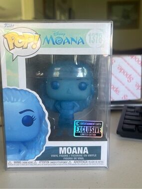 Funko Moana Translucent Blue Entertainment Earth Exclusive Vinyl Figure